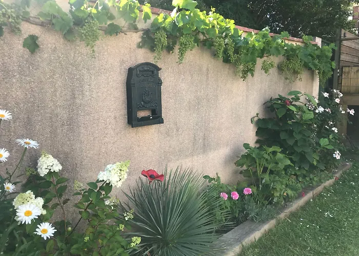 Bed & Breakfast La Croix Blanche 4*