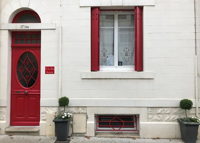 Bed & Breakfast La Croix Blanche 4*